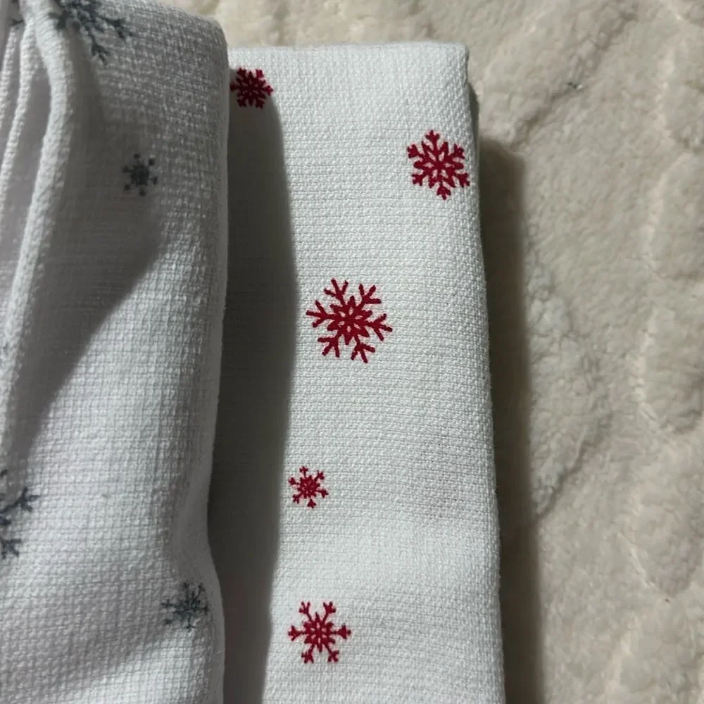RACHEL ZOE Set of 3 Cotton White Red Green Christmas Gingerbread Kitchen Towels